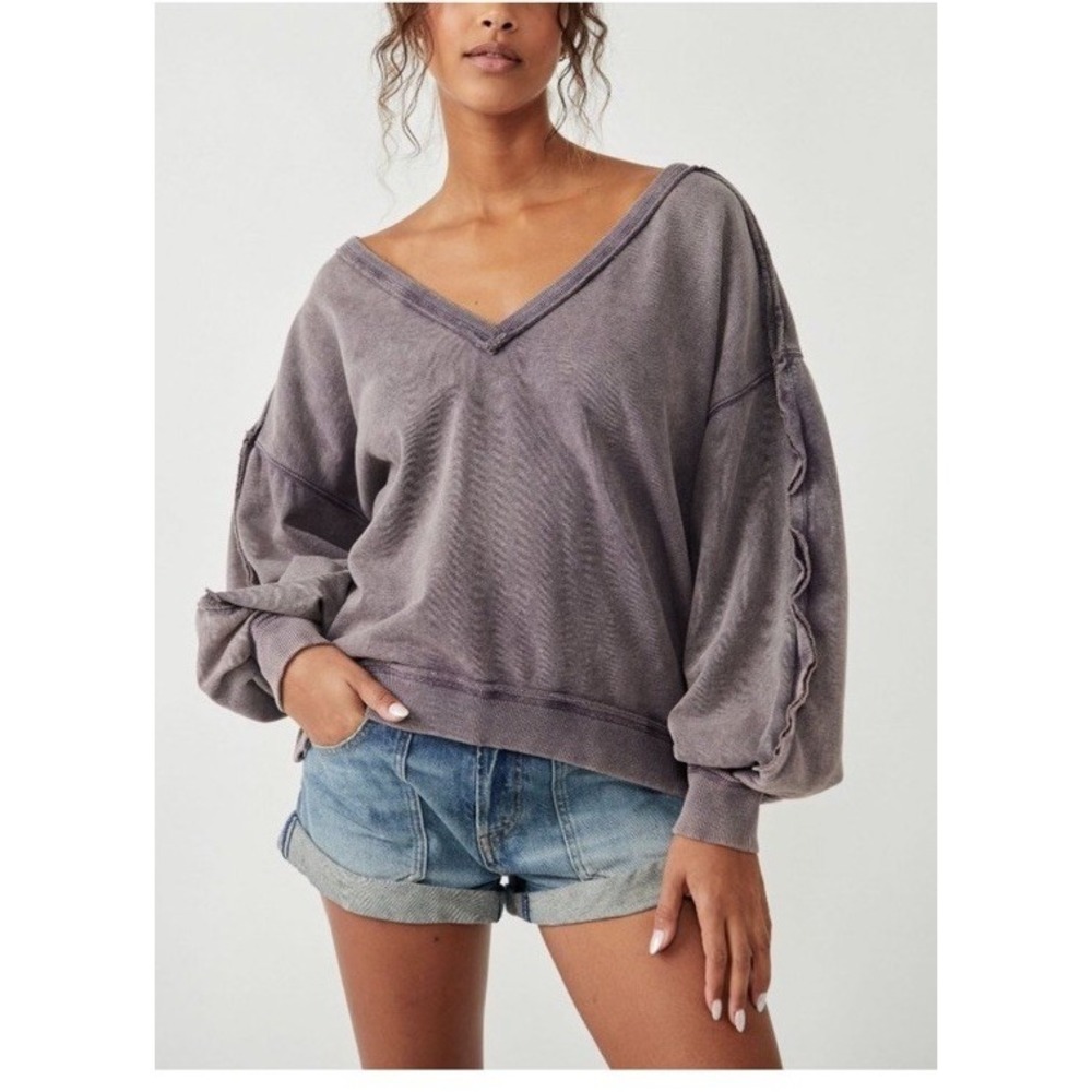 FREE PEOPLE OVERSIZED PULLOVER Sweatshirt Size XS Rare